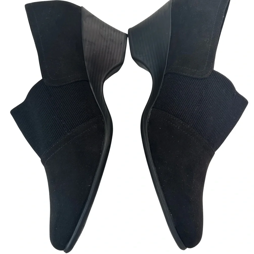 Coach and Four Black Textile Slip On Stretch Vamp Ankle Bootie Heels